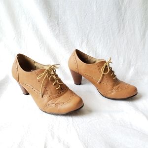 Refresh heeled shoes